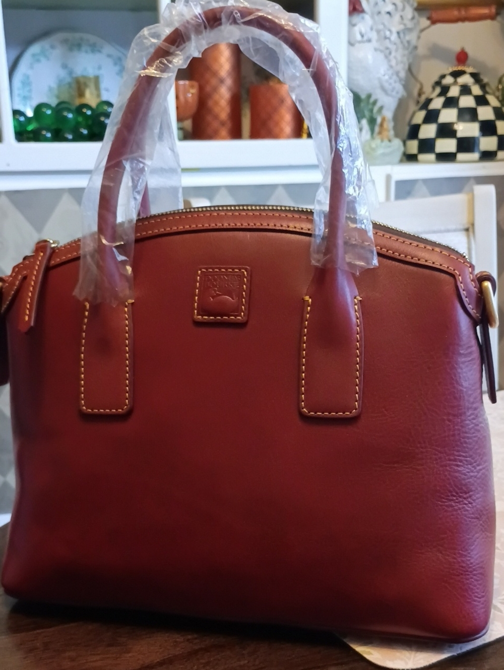 Dooney domed Florentine satchel in Bordeaux - Picture 4 of 17